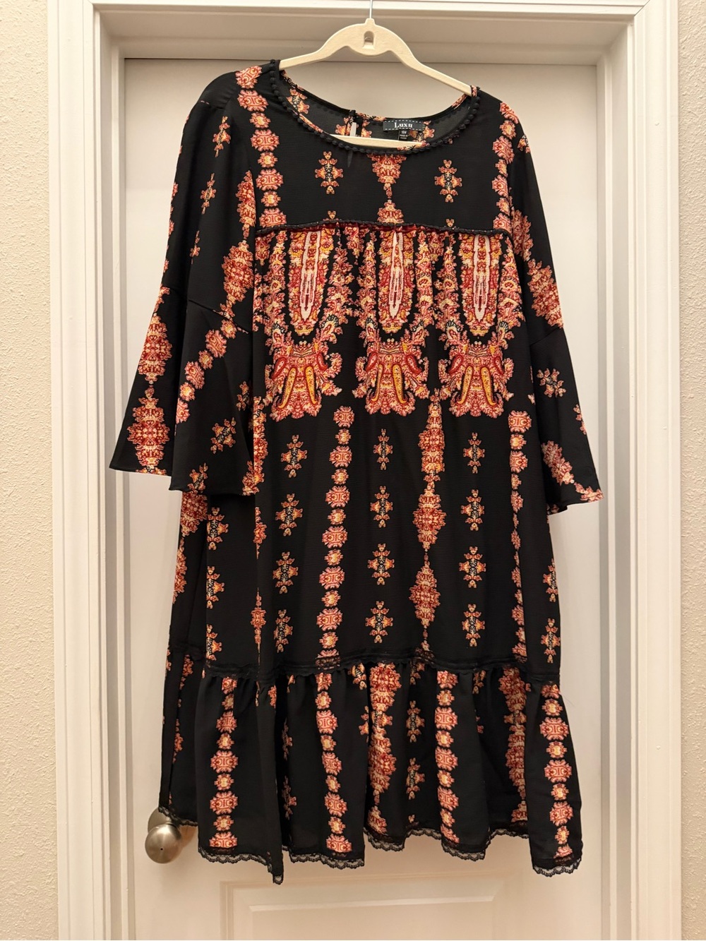 Black Long-Sleeve Floral Medallion Midi Dress